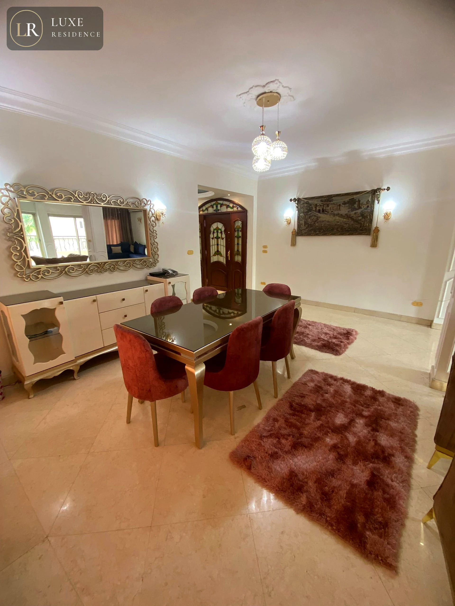 Dining area Room 1