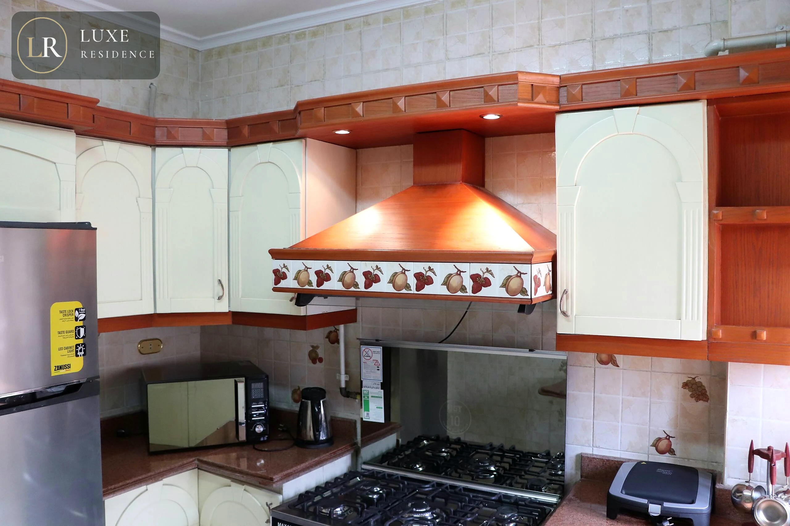 Full kitchen Room 4